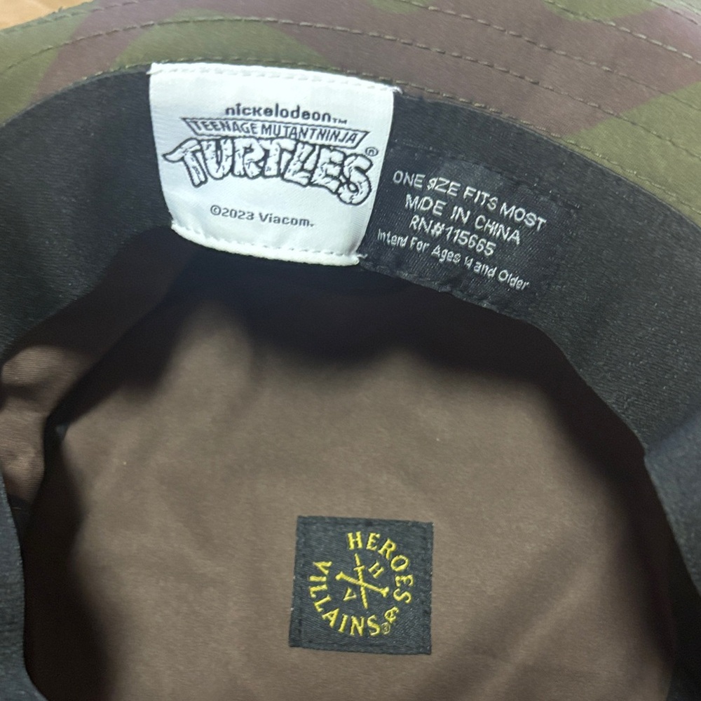 Green Bucket Hat With Graphic Patch - image 3